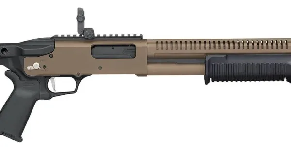 MOSSBERG 590R 12/18.5 6+1 FDE
